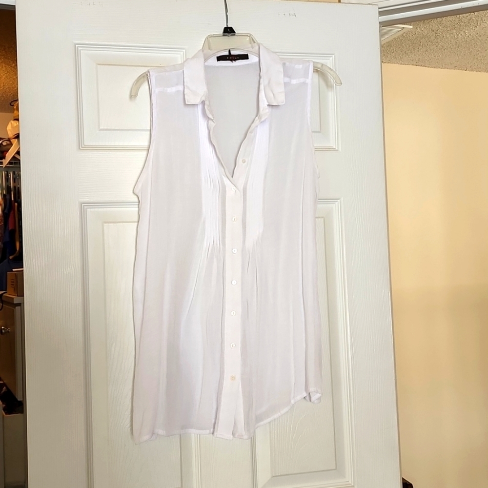 Delicate sheer white top. Large.